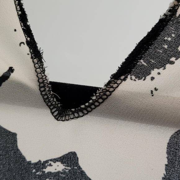 Black and White Floral Handmade High-Low Kimono one size no size - Picture 4 of 5